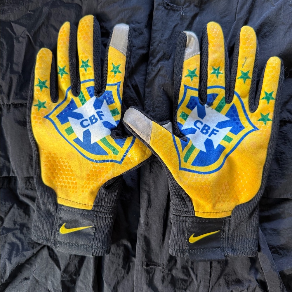Nike Yellow and Black CBF Gloves
